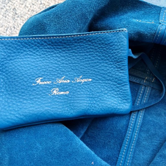 Italian soft genuie leather Hobo bag - Picture 4 of 9